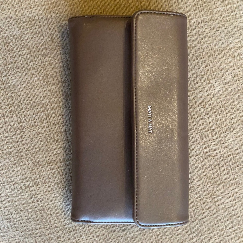 Matt & Nat recycled water bottle wallet